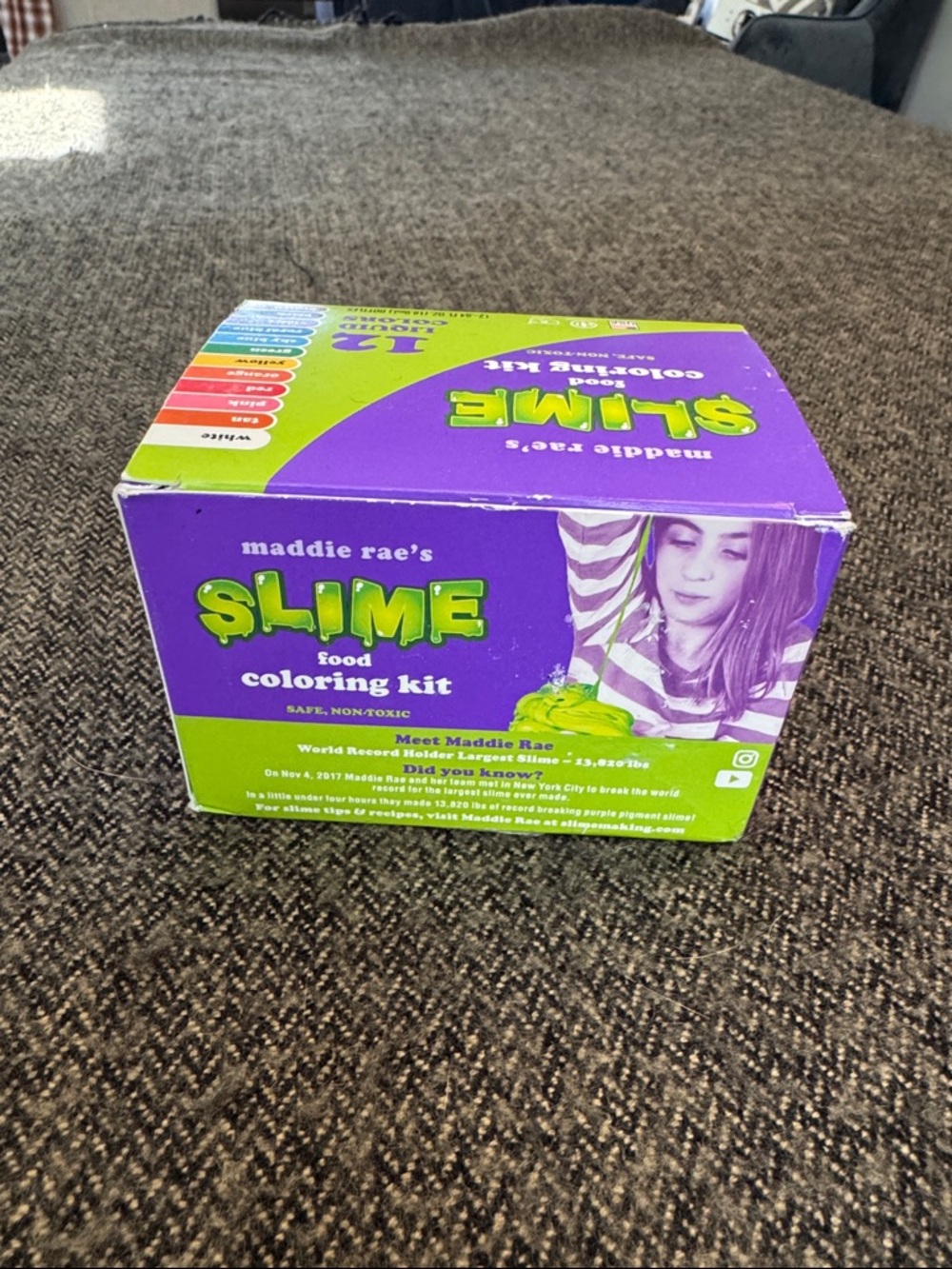 SLIME Food Coloring Kit - 12 colours, 10 unopened 2 barely used